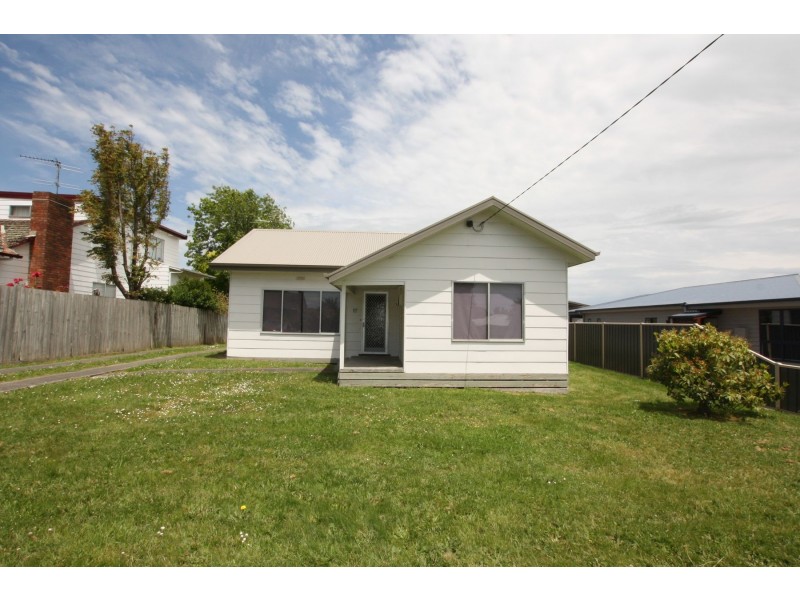 17 Macqueen Avenue, Korumburra VIC 3950