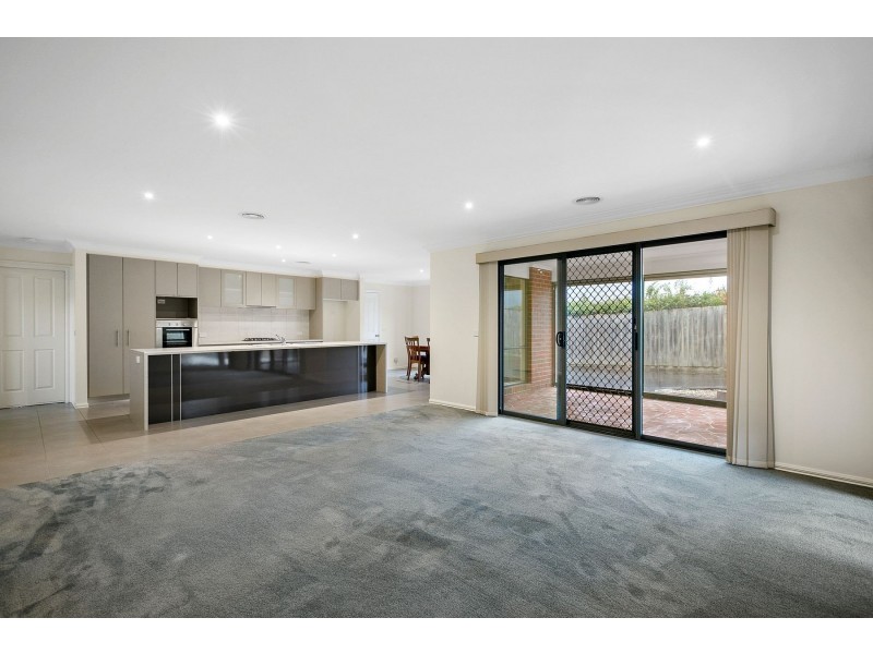16 Isabella Boulevard, Korumburra VIC 3950