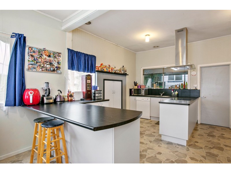 17 Bates Avenue, Korumburra VIC 3950