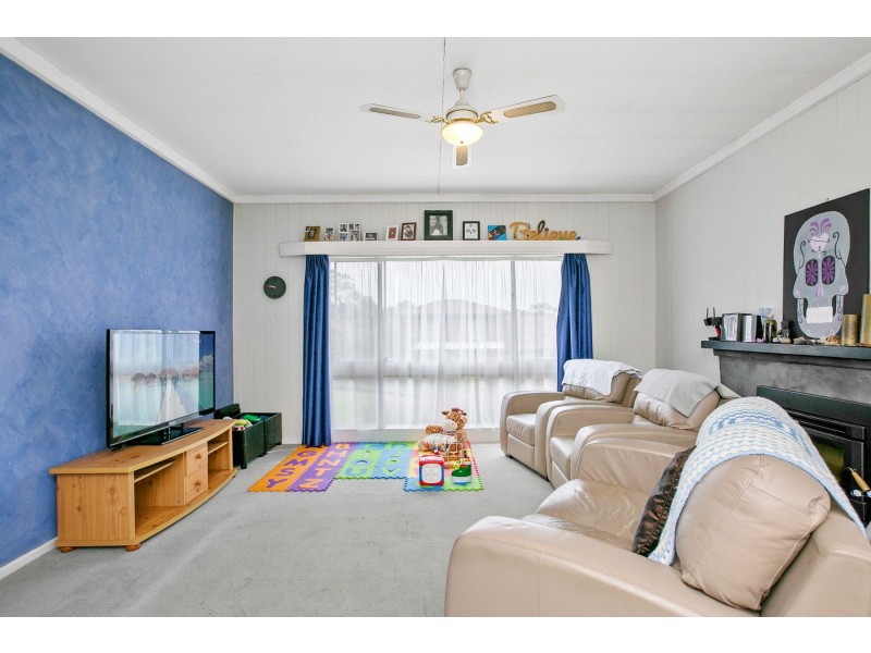 17 Bates Avenue, Korumburra VIC 3950
