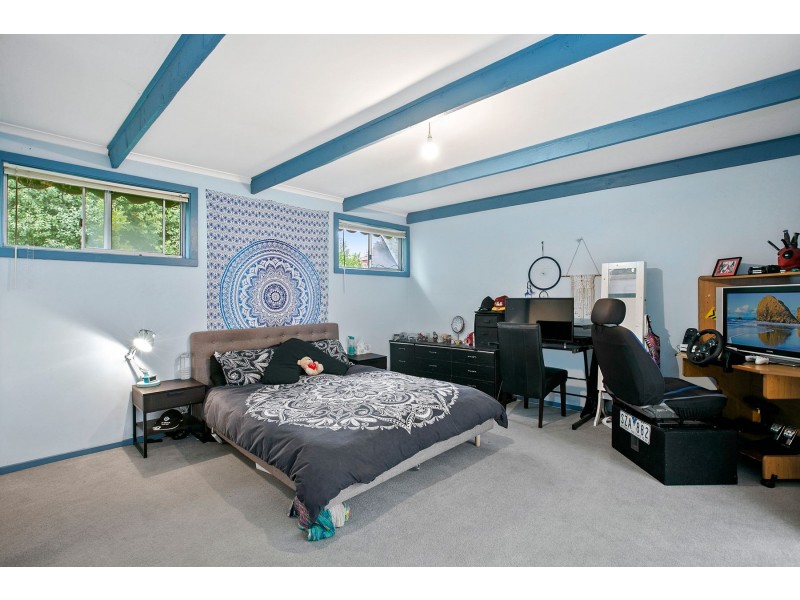 17 Bates Avenue, Korumburra VIC 3950