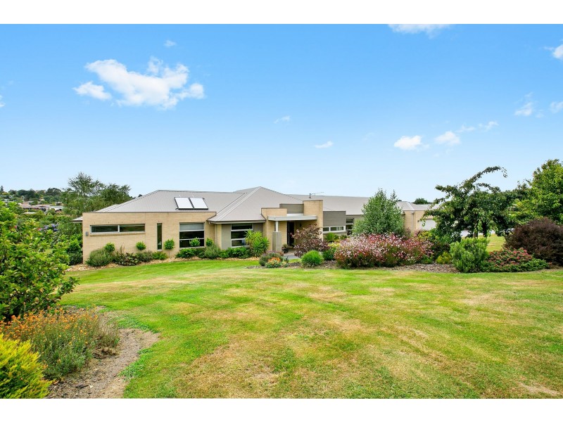 15-17 Grandview Rise, Korumburra VIC 3950