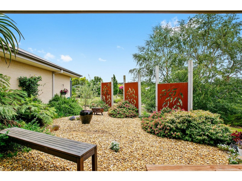 15-17 Grandview Rise, Korumburra VIC 3950