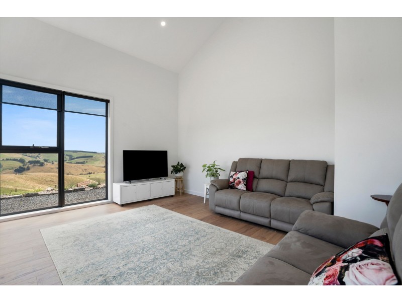 35 Newtons Road, Arawata VIC 3951