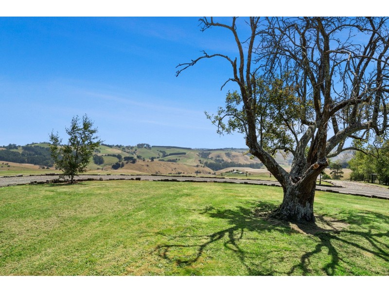 35 Newtons Road, Arawata VIC 3951