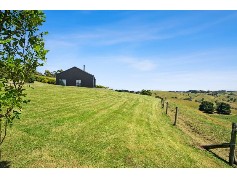 35 Newtons Road, Arawata VIC 3951