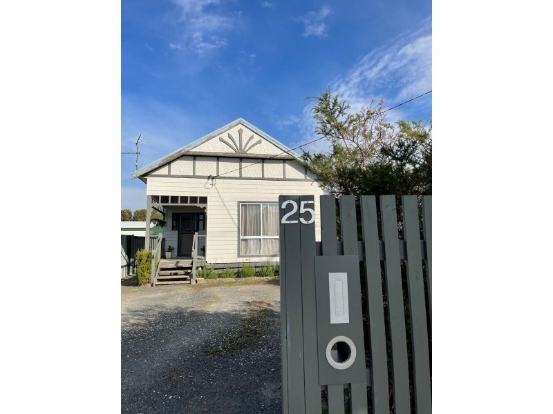 25 South Railway Crescent, Korumburra VIC 3950