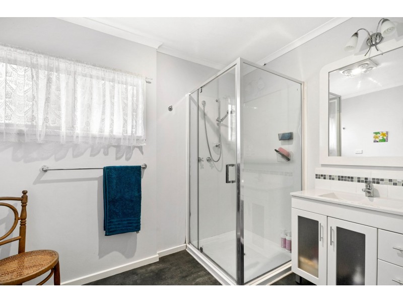 9. Guys Road, Korumburra VIC 3950