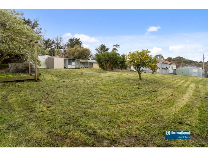 5 Ruddville Ave, Korumburra VIC 3950