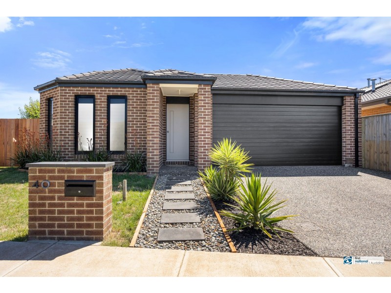 40 McCubbin Drive, Warragul VIC 3820