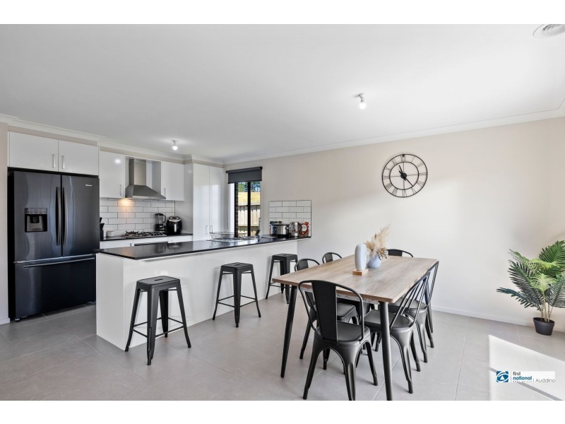 40 McCubbin Drive, Warragul VIC 3820