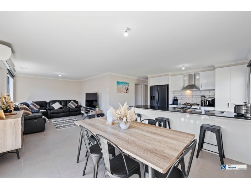 40 McCubbin Drive, Warragul VIC 3820