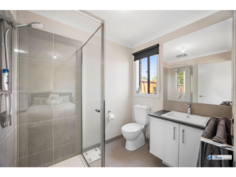 40 McCubbin Drive, Warragul VIC 3820