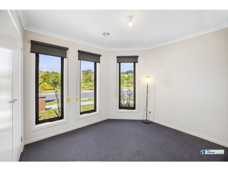 40 McCubbin Drive, Warragul VIC 3820