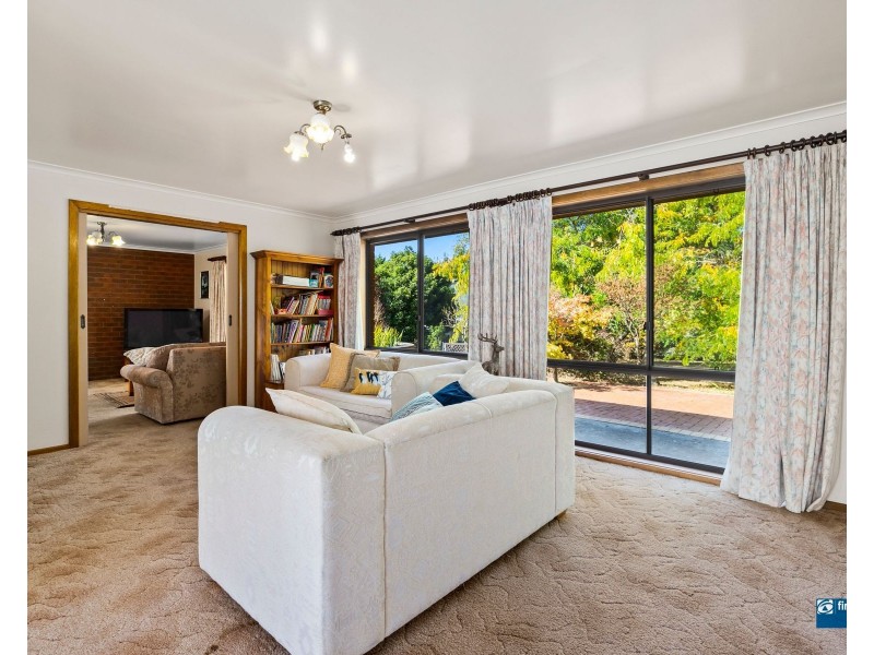 16 Hillcrest Way, Korumburra VIC 3950