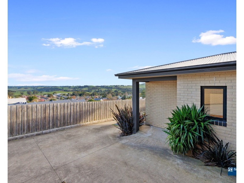 2/23 Hannah Rise Crescent, Korumburra VIC 3950