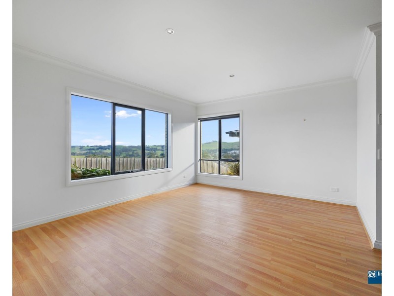 2/23 Hannah Rise Crescent, Korumburra VIC 3950