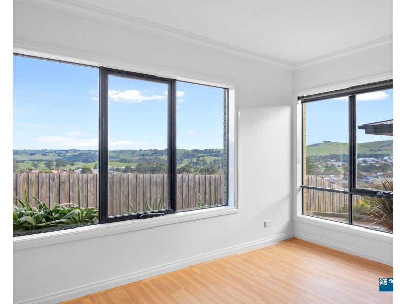 2/23 Hannah Rise Crescent, Korumburra VIC 3950