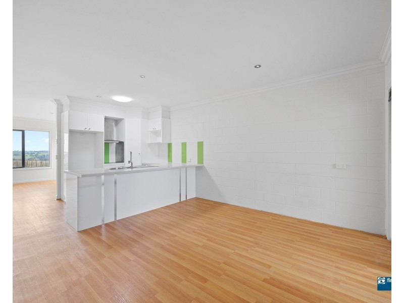 2/23 Hannah Rise Crescent, Korumburra VIC 3950