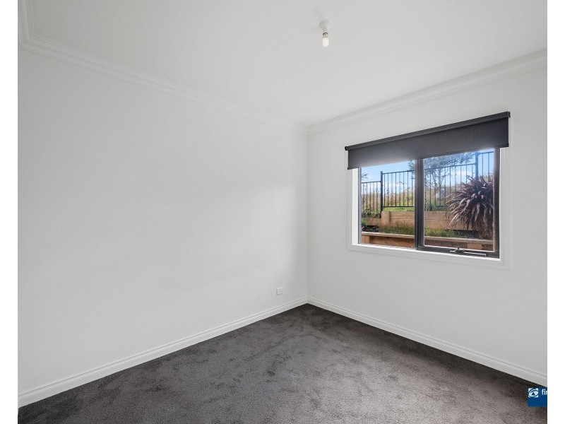 2/23 Hannah Rise Crescent, Korumburra VIC 3950