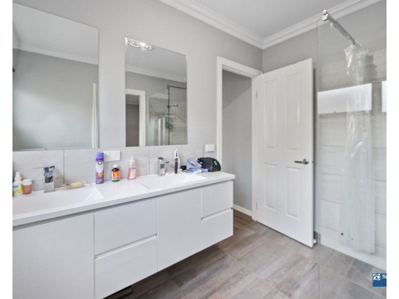 3/.4 Anthony Court, Korumburra VIC 3950
