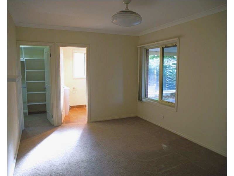 2/5 Queen Street, Korumburra VIC 3950
