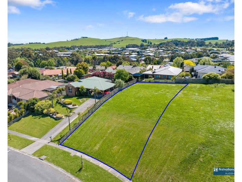 39 Valley View Parade, Korumburra VIC 3950