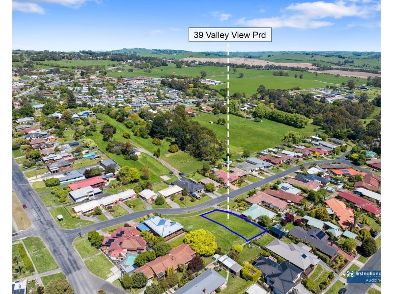 39 Valley View Parade, Korumburra VIC 3950