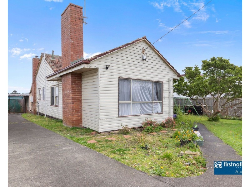 13 Macqueen Avenue, Korumburra VIC 3950