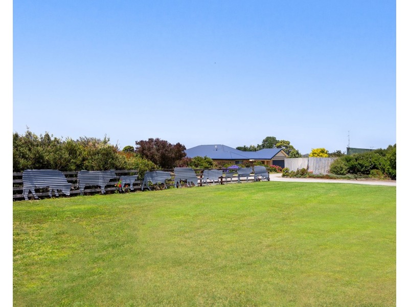 115 Cosgriffs Road, Outtrim VIC 3951