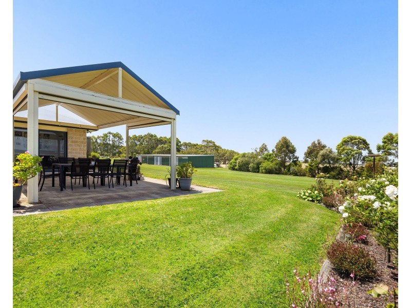 115 Cosgriffs Road, Outtrim VIC 3951