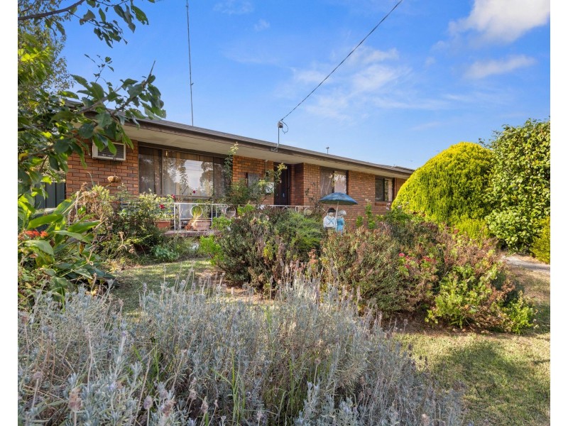 26 Mary Rogers Crescent, Leongatha VIC 3953