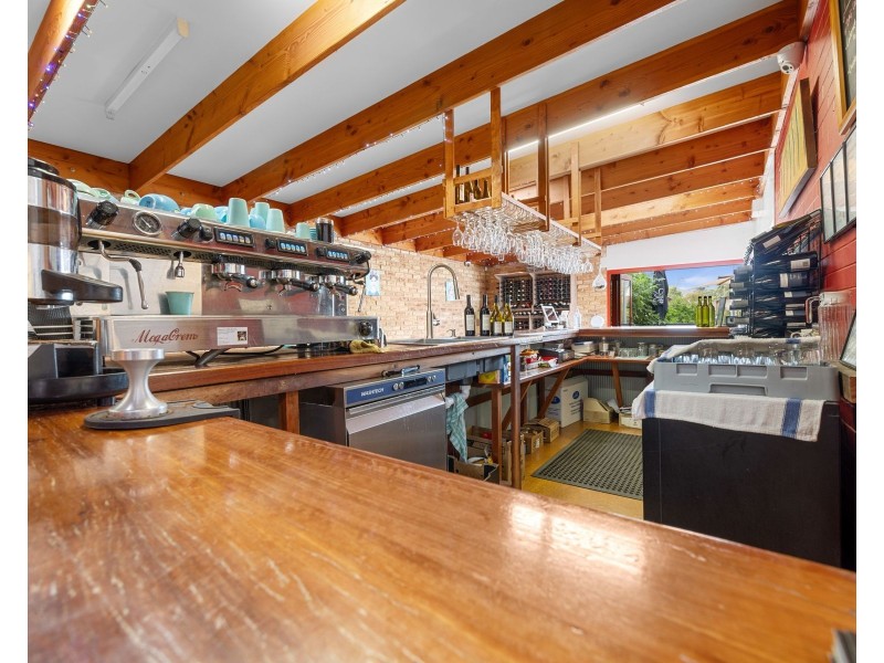 10 Smith Street., Loch VIC 3945