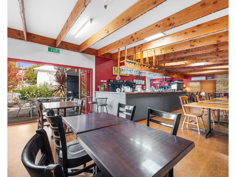 10 Smith Street., Loch VIC 3945