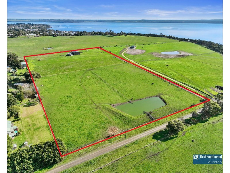 33 Brick Kiln Road, Corinella VIC 3984