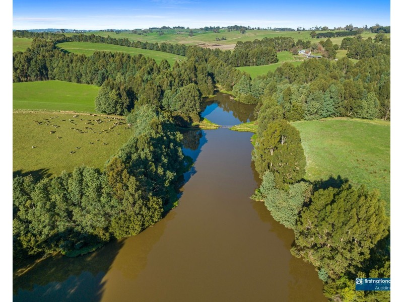 70 Pincinis Lane, Mirboo North VIC 3871