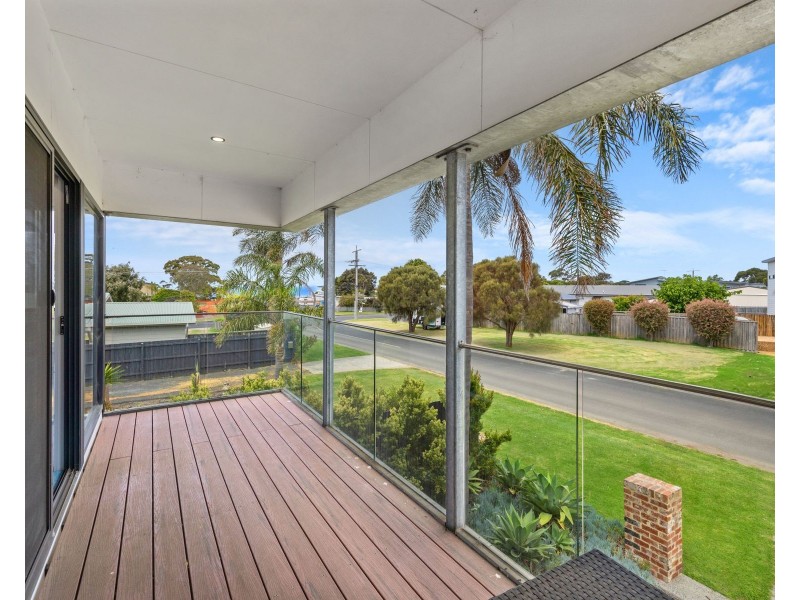 7B Albon Street, Corinella VIC 3984