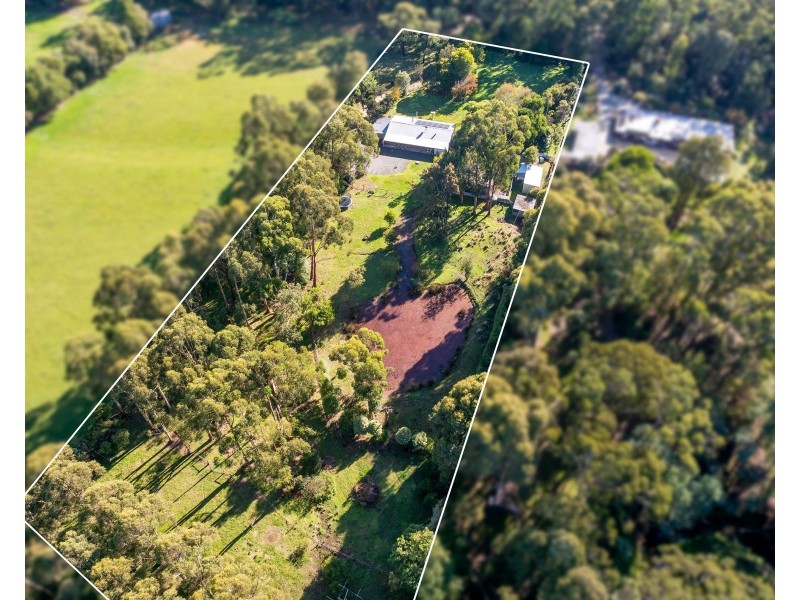 345 Henrys Road., Loch VIC 3945