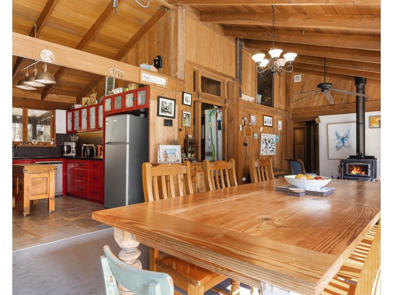 345 Henrys Road., Loch VIC 3945