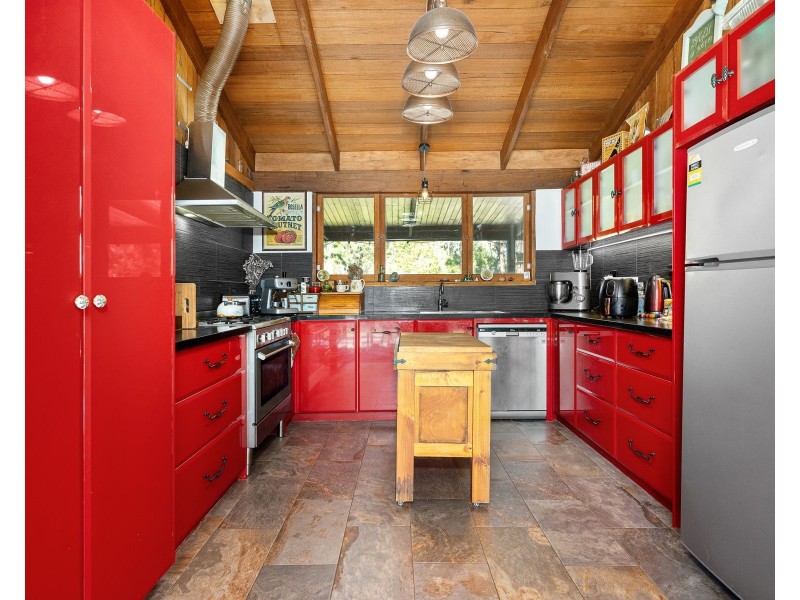 345 Henrys Road., Loch VIC 3945