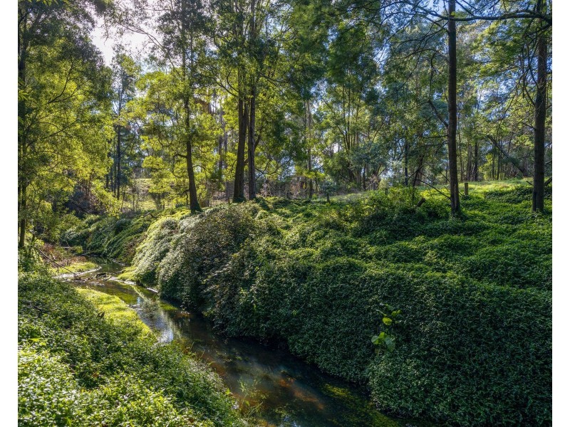 345 Henrys Road., Loch VIC 3945