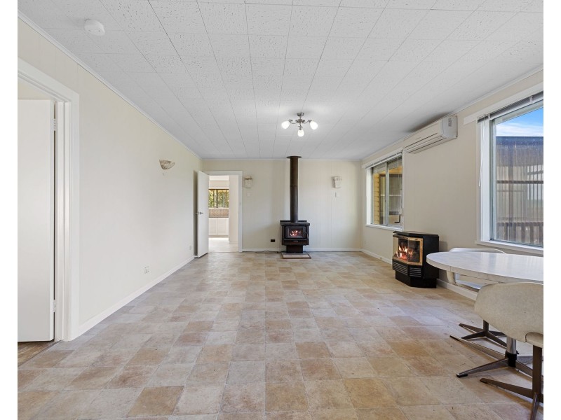 1 Inches Road, Korumburra VIC 3950