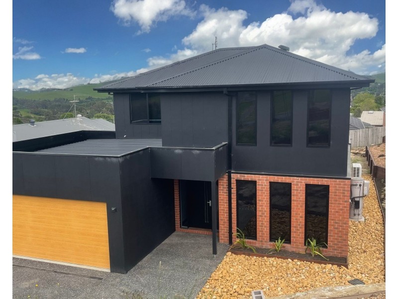 21 Hannah Rise Crescent, Korumburra VIC 3950