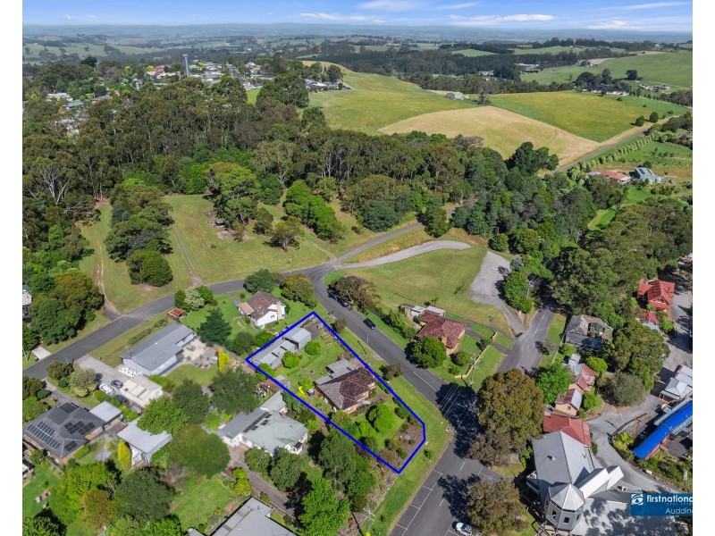 10 Silkstone Road, Korumburra VIC 3950