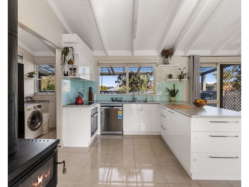 10 Beach Street, Corinella VIC 3984