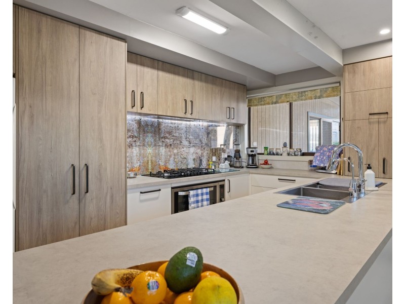 8 Beach Street, Corinella VIC 3984