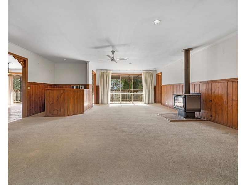 11 Roy Street, Loch VIC 3945