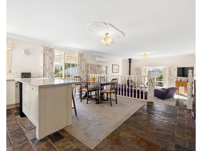 14 Clarence Street, Loch VIC 3945