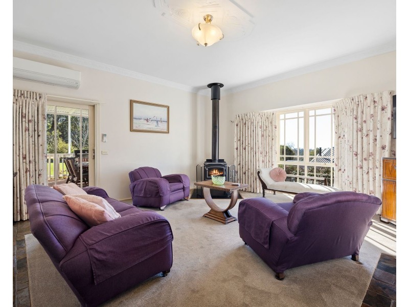 14 Clarence Street, Loch VIC 3945