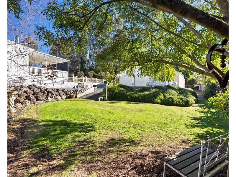 14 Clarence Street, Loch VIC 3945